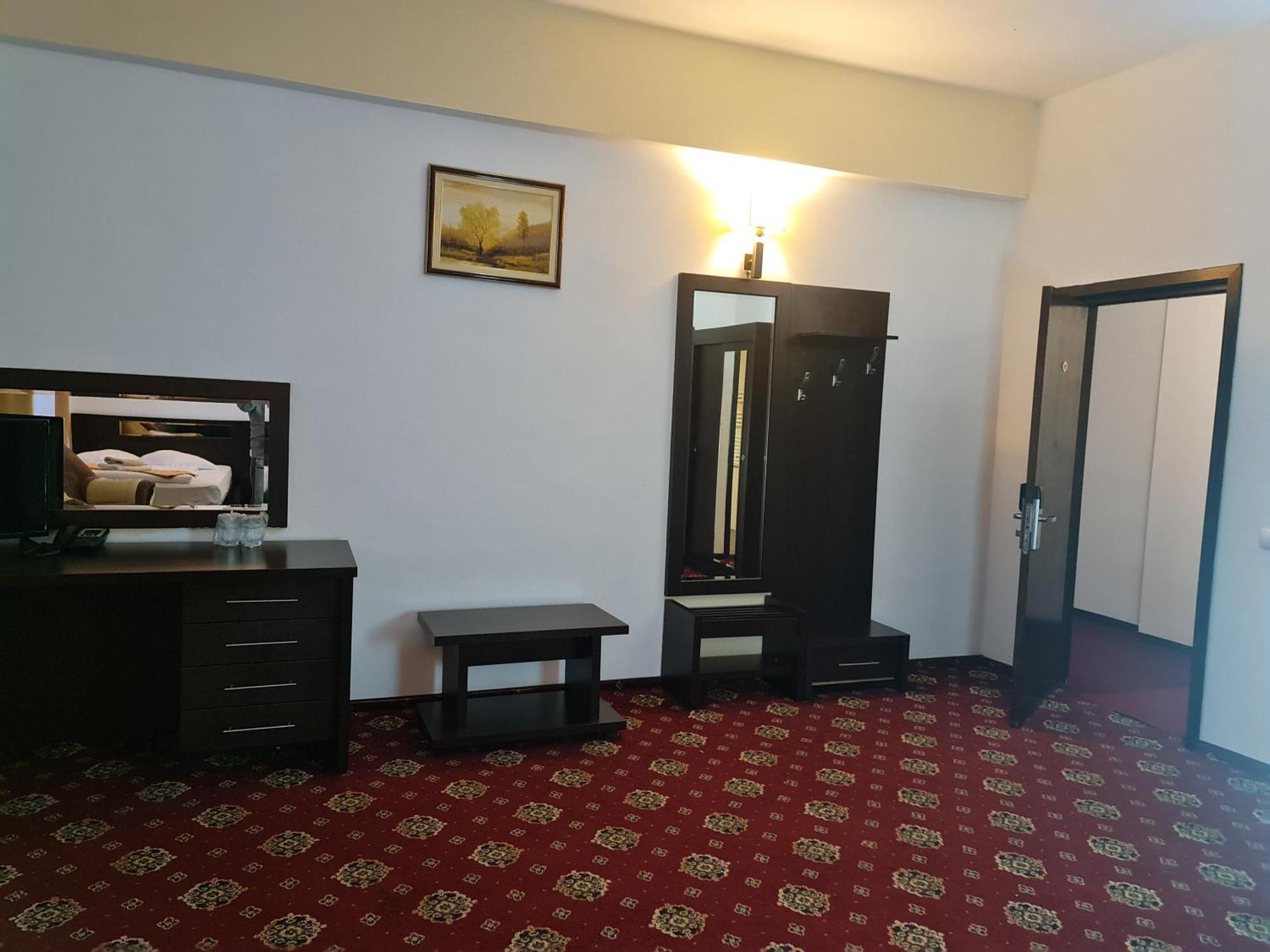 Hotel Magic Gt Trivale Piteşti Eksteriør billede